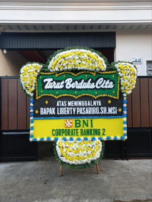 Papan Bunga Duka di Bontang Barat